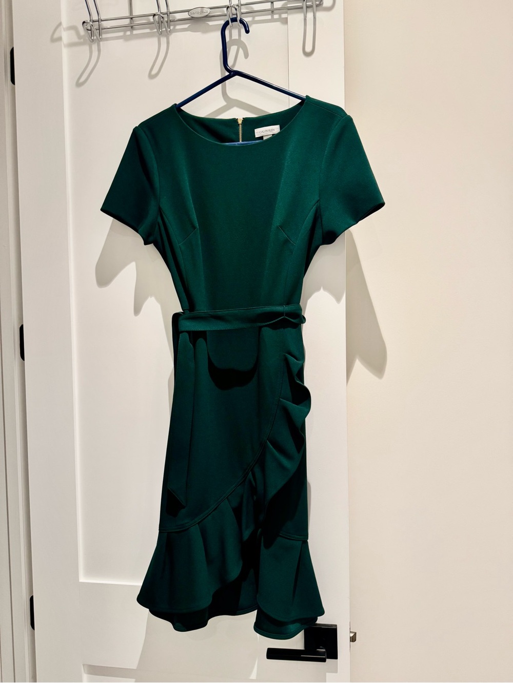 Calvin Klein short-Sleeve Ruffle Wrap Dress in Deep Green size 12